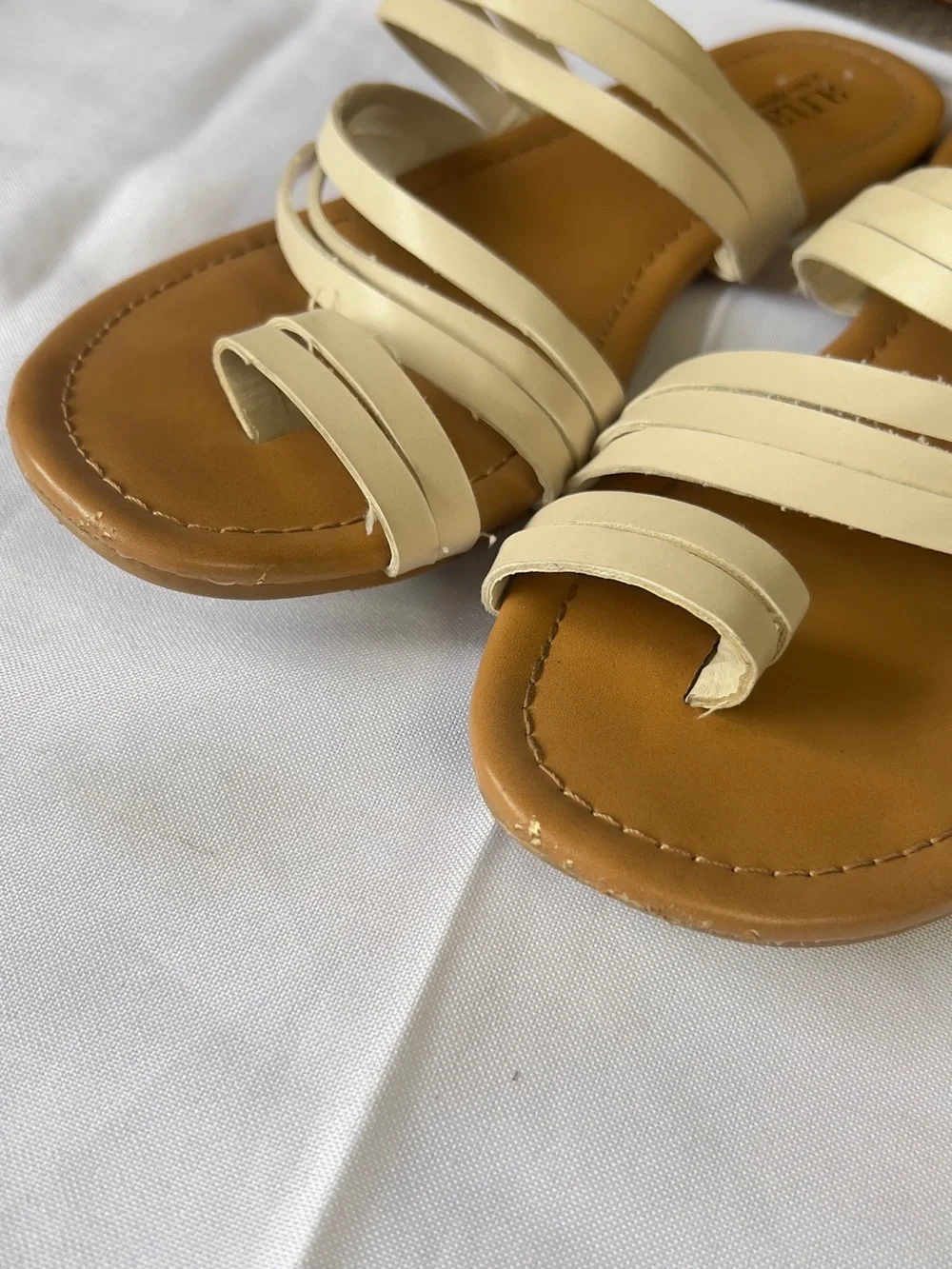 a.n.a casual slide